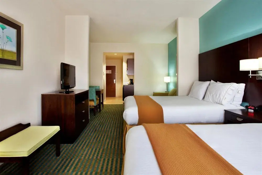 Holiday Inn Express And Suites Picayune