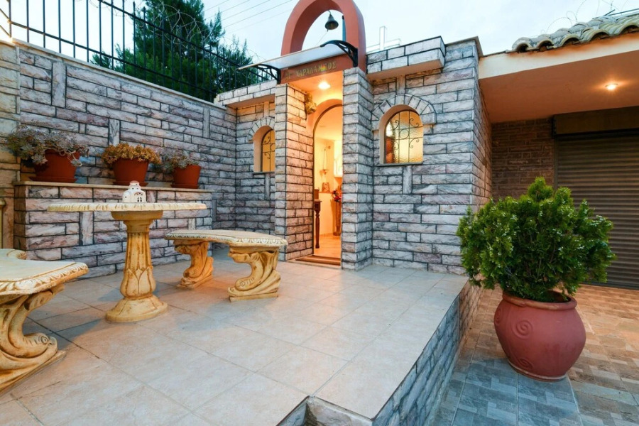 Villa With 5 Bedrooms in Kitsi, With Private Pool, Enclosed Garden and