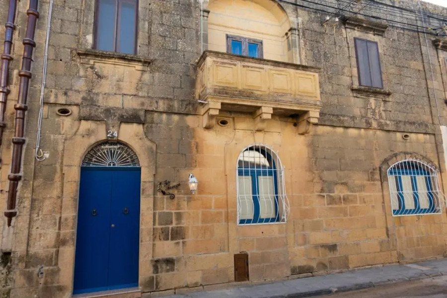 Centre Island Gozitan Farmhouse & Pool