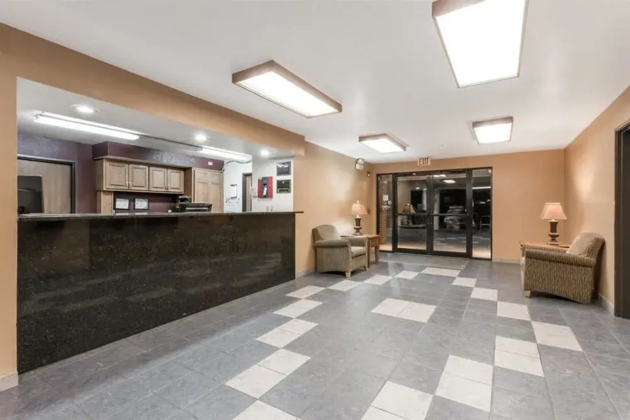 Super 8 Prince Frederick