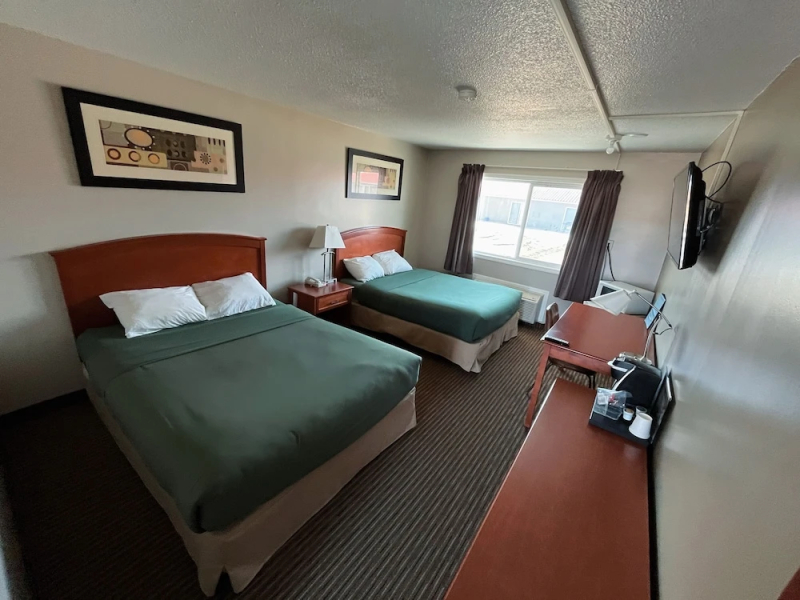 Northern Lights Inn & Suites