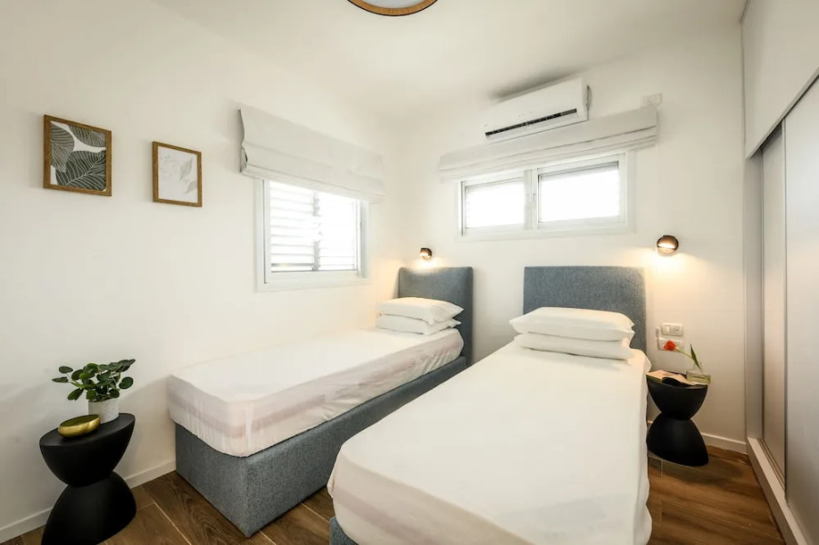 Relax in a Rural Retreat 2BR Apt wGarden