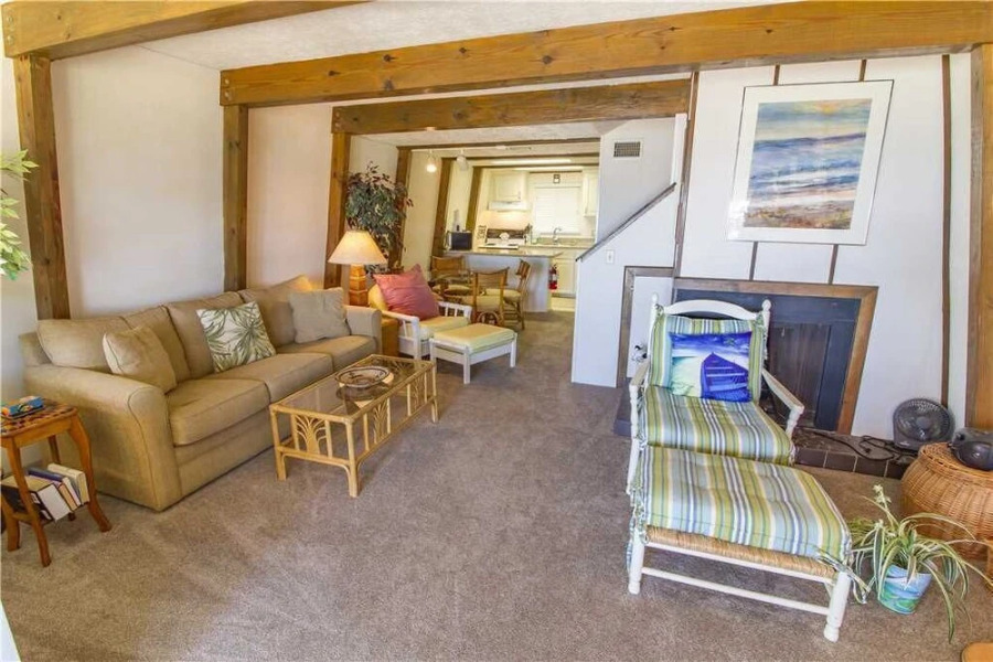 Oasis Beach House, 2 Bedrooms, Sleeps 6, Beach Front, HDTV, WiFi