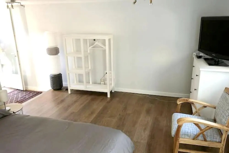 House With one Bedroom in Gémenos, With Wonderful Mountain View, Pool Access, Furnished Garden - 18 km From the Beach