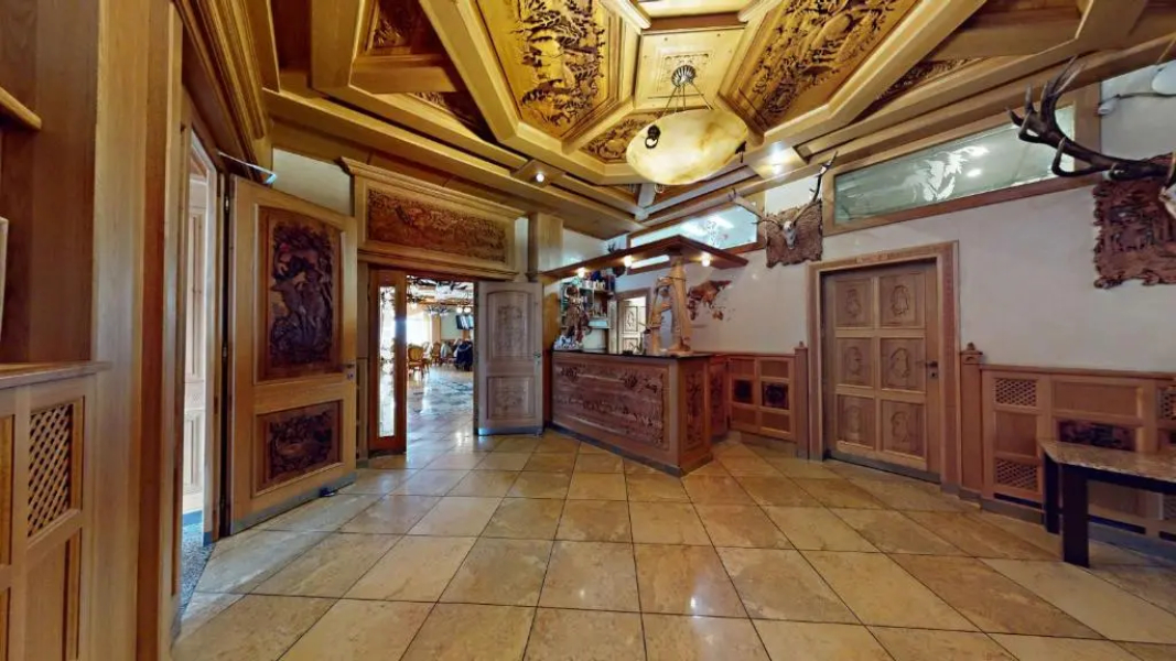 Hotel Diana