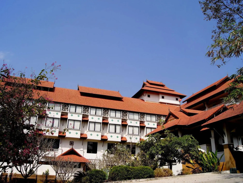 Life Up Resort and Spa