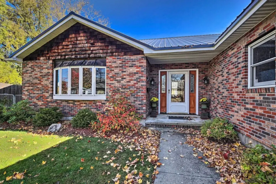 'house of Art' Group Escape By Parks & Lake!