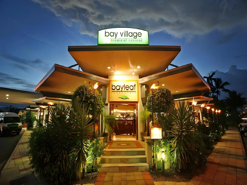 Bay Village Tropical Retreat & Apartments