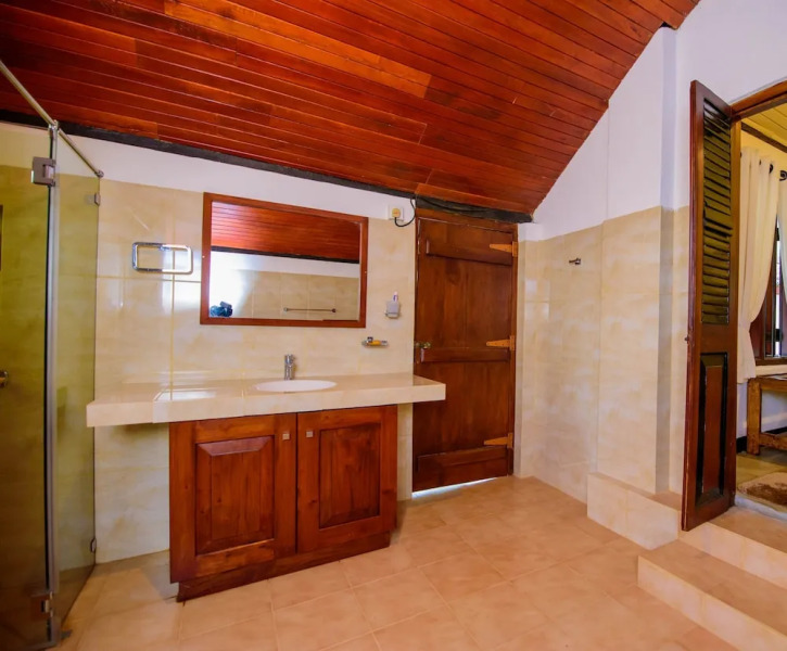 The Berrycove Bungalow