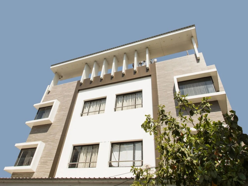 OYO 12475 Hotel Maheshwari