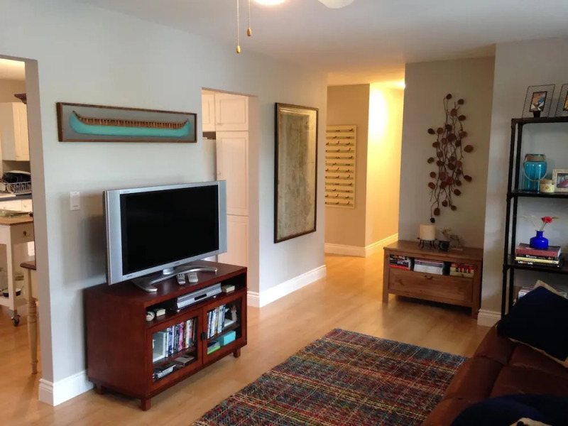 Tall Trees~3 Bedrooms & 1.5 Bathrooms on Pristine Bruce Lake in Muskoka