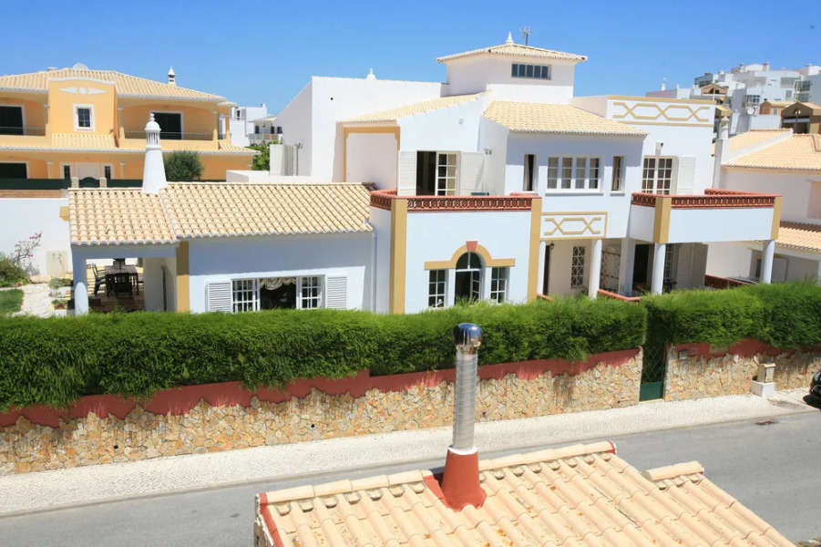 Flow House - Guesthouse & Surf / Kite Surf School