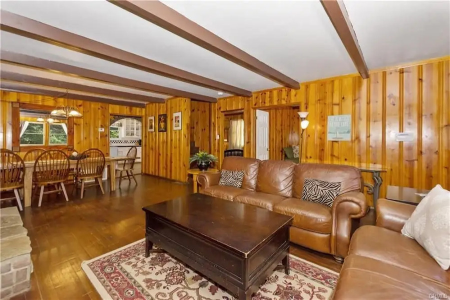 Bluebell House 5 Bedrooms 2 Bathrooms Home