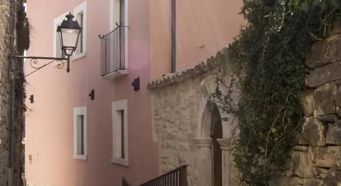 Dora & Giannina Locanda In Taranta