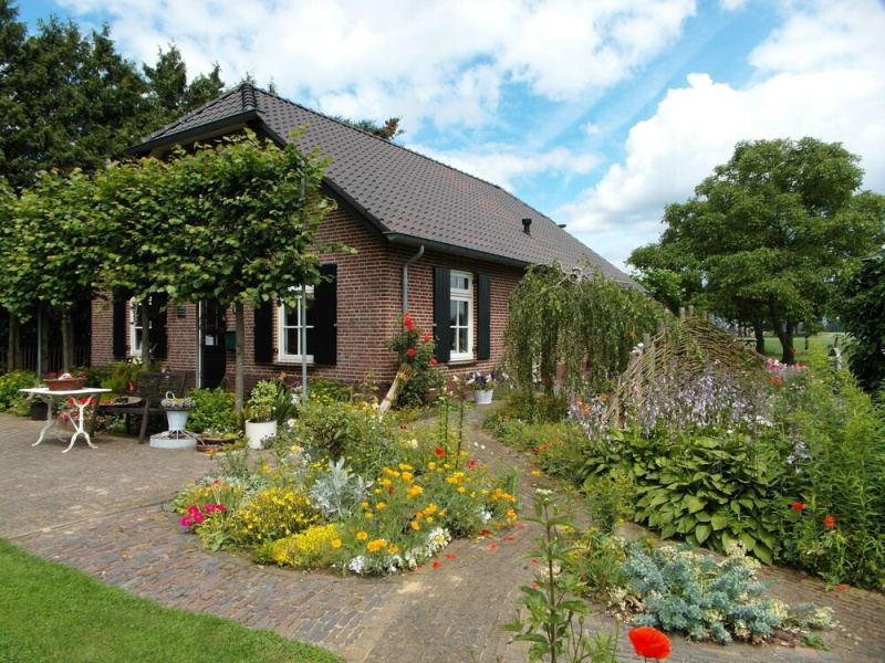 Ranquil Holiday Home in Bronckhorst Near Forest