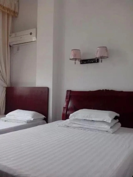 Qianshan Xinlong Homestay