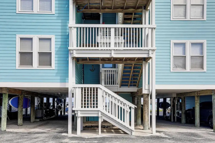 Marina Views, Walk to Beach: Atlantic Beach Condo!