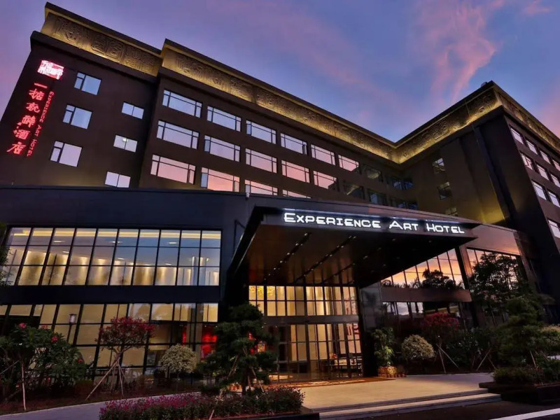 Experience Art Hotel