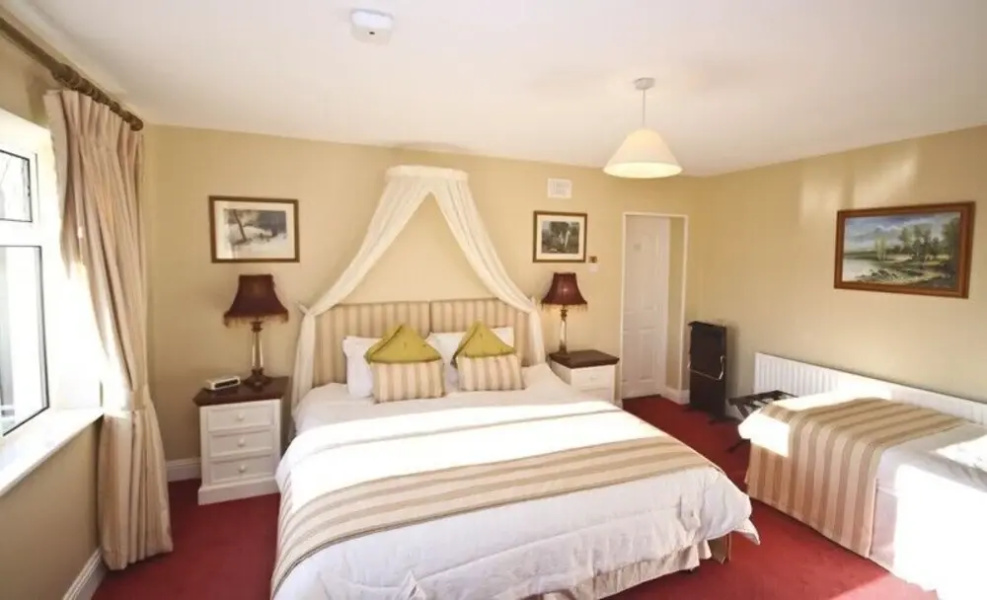 Newlands Country House