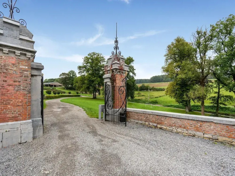 Castle With Wellness and Cinema