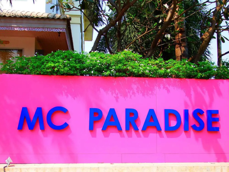 The Grand Paradise Suite