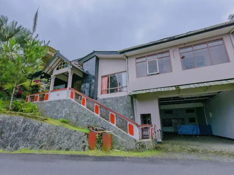 OYO 90258 Hotel New Aprilla