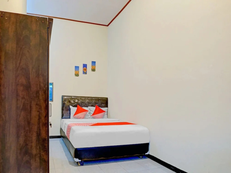 Sakinah Family Residence by OYO Rooms