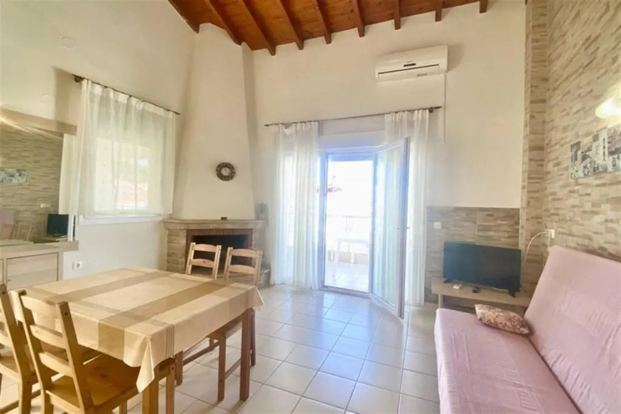 Boris House Polychrono