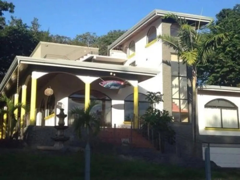 Casa Alice Surf Lodge - Hostel