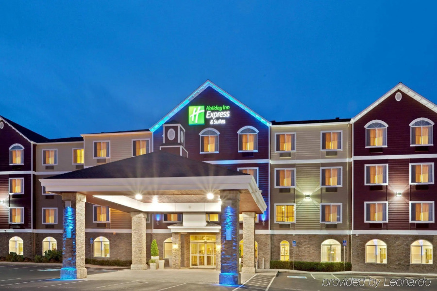 Holiday Inn Express Hotel & Suites Seaside-Convention Center by IHG