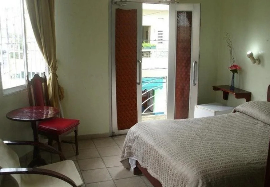 Foreigners Club Hotel