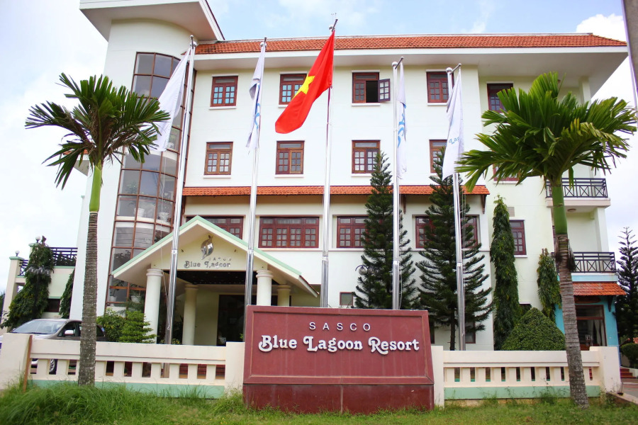 L'Azure Resort and Spa