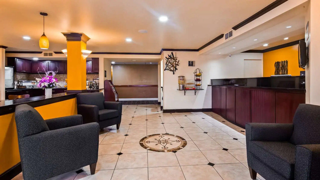 Best Western Plus Orchard Inn