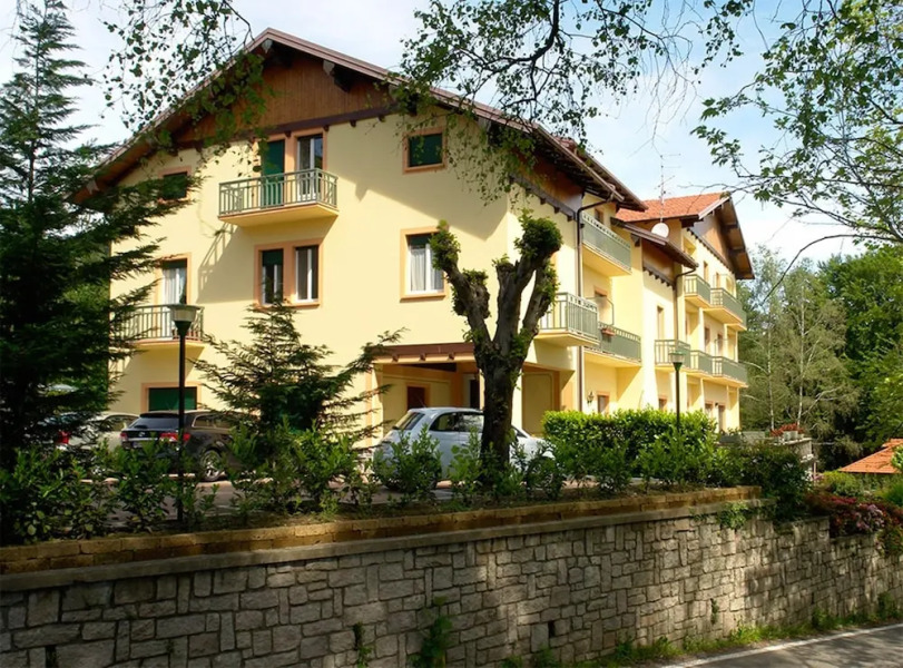 2 Bedrooms and 2 Bathrooms Near Lake Maggiore and Orta