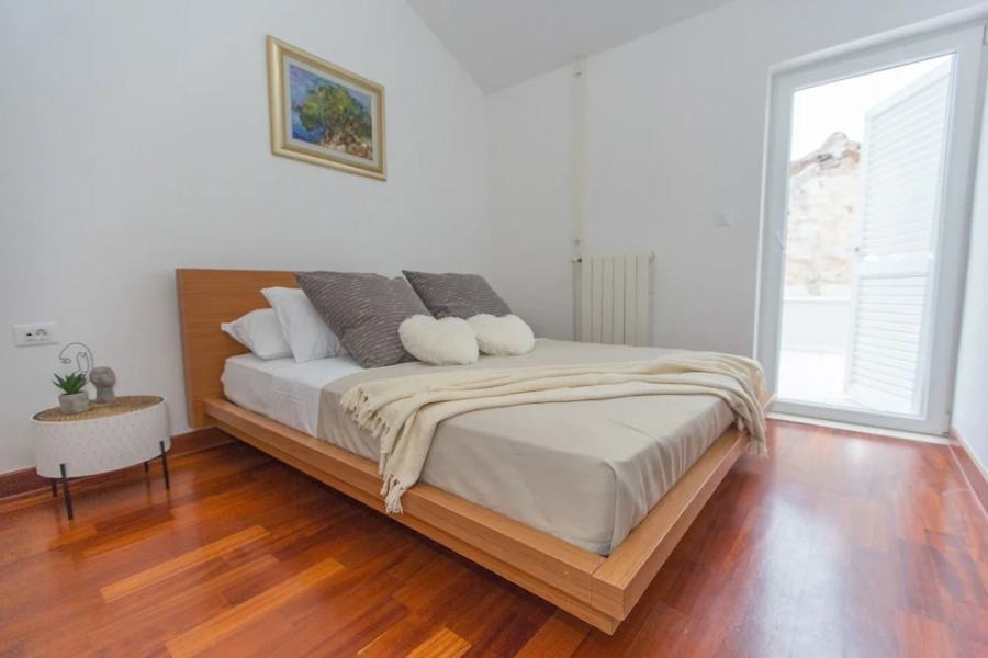 Green Hills Apartment