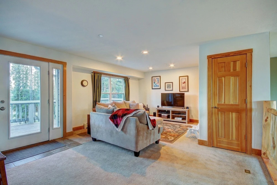 Quandary Summit Lodge 6 Bedroom Home