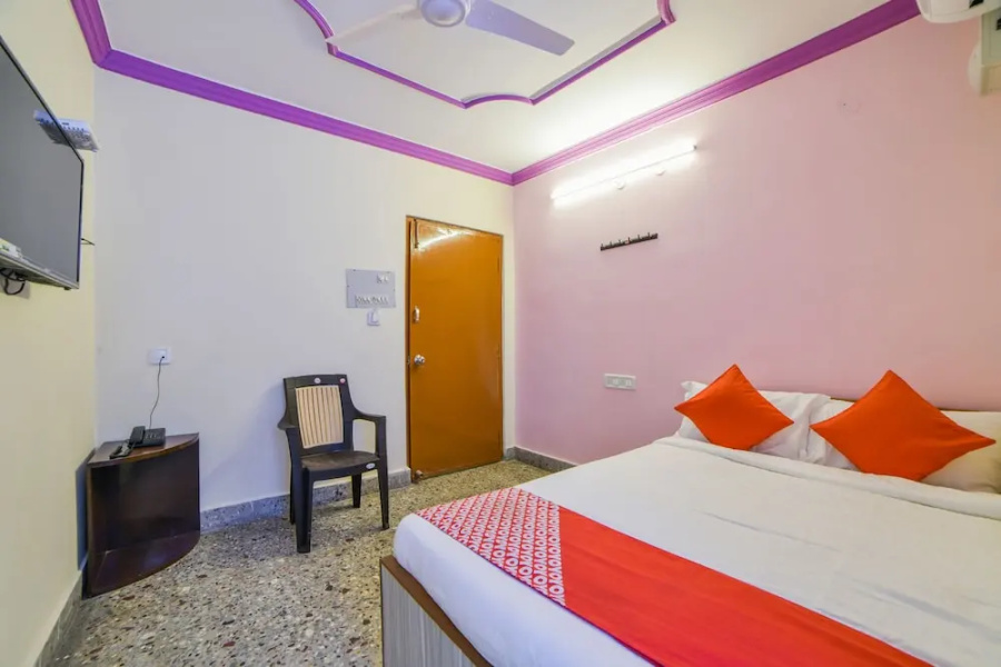Radika Residency By OYO Rooms