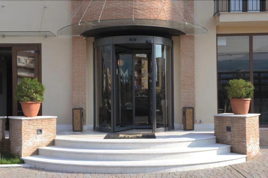 Myres Hotel Residence