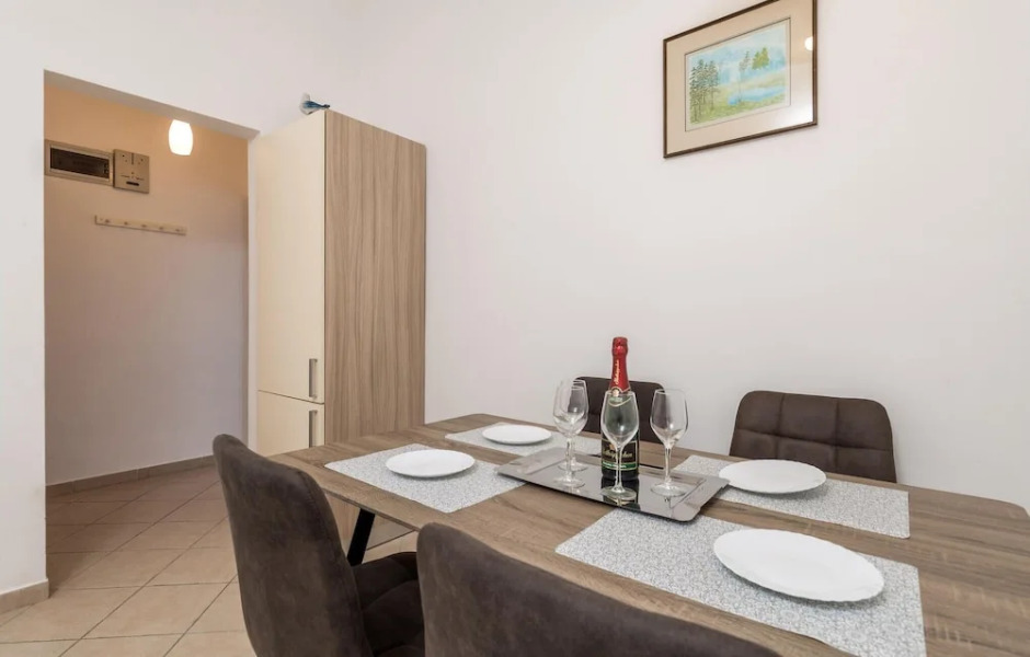 Awesome Home in Baric Draga With Wifi and 1 Bedrooms