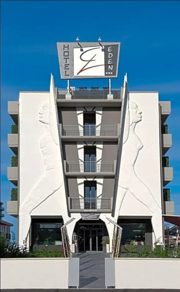 Eden Hotel