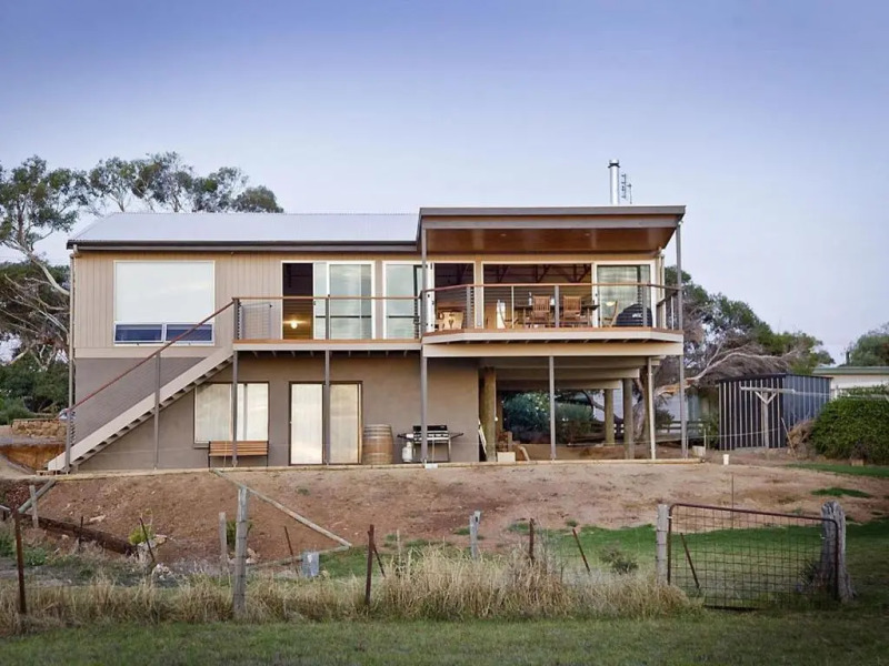 Stones Throw - 26 River View Drive