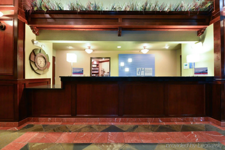 Holiday Inn Express Portland SE- Clackamas Area by IHG
