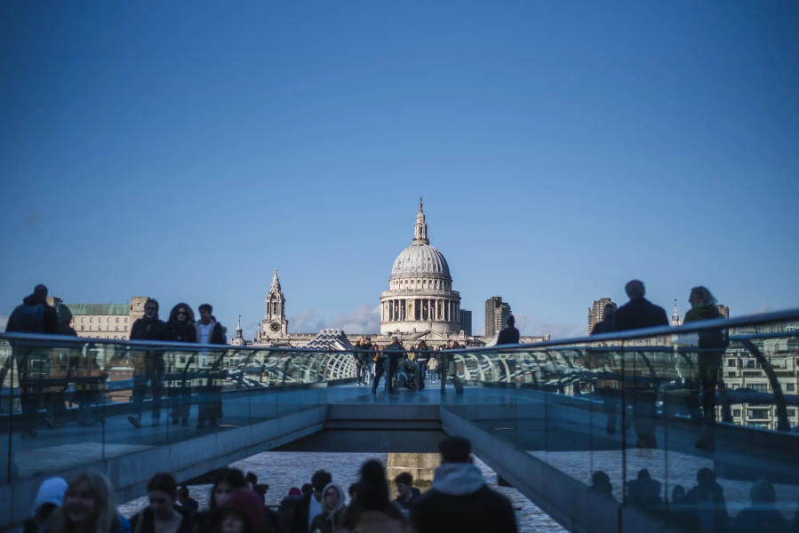 Bob W St Paul's