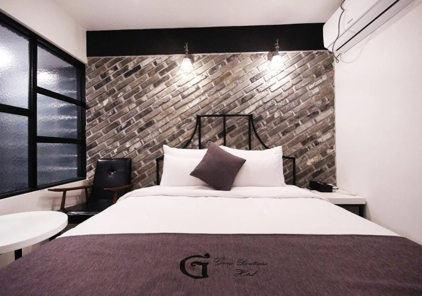 Gray Motel