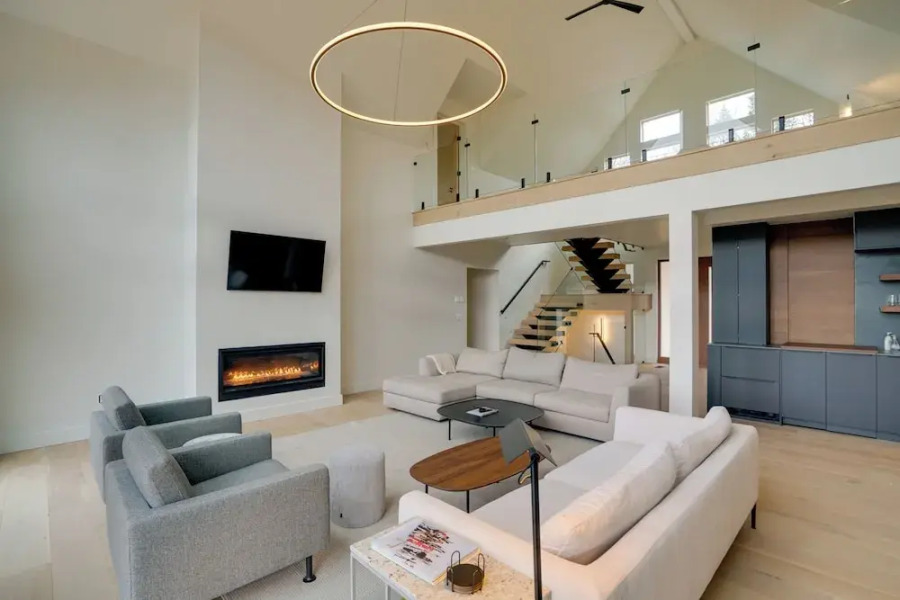 Brand New Luxury Ski Cabin - 2 Mi to Windham Mtn!