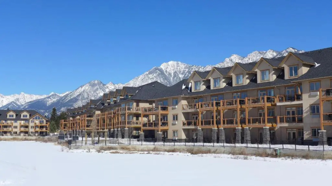 Bighorn Meadows Resort