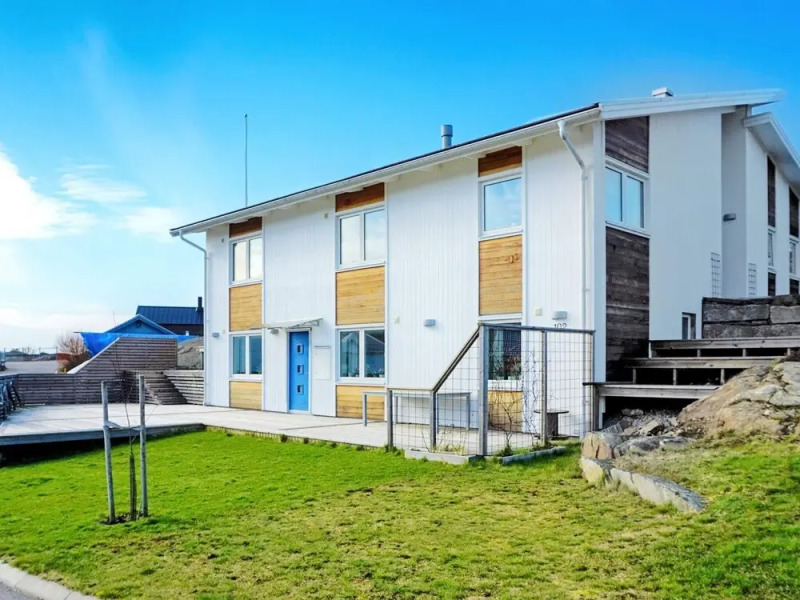 6 Person Holiday Home in Kyrkesund