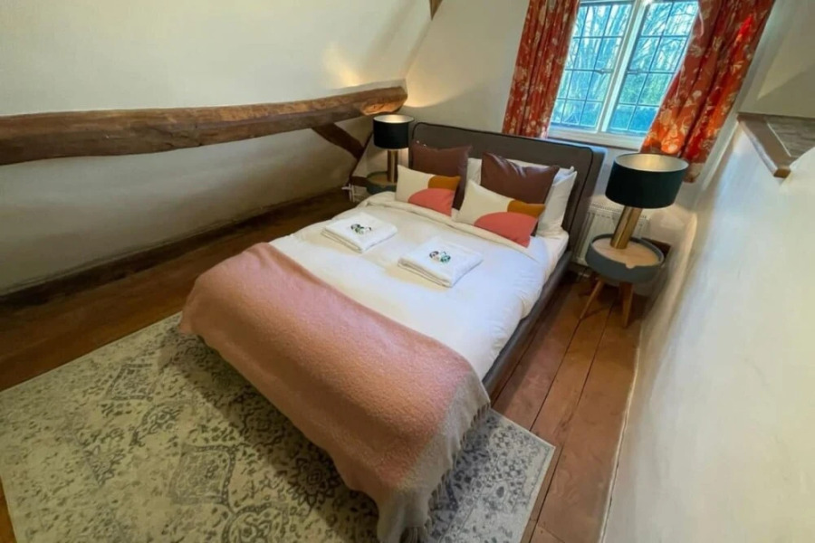 The Royal Retreat -elegant 7bdr With Garden