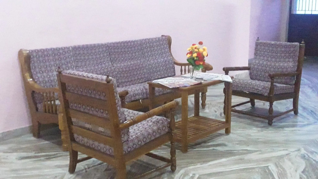 Hotel Saravana Grand