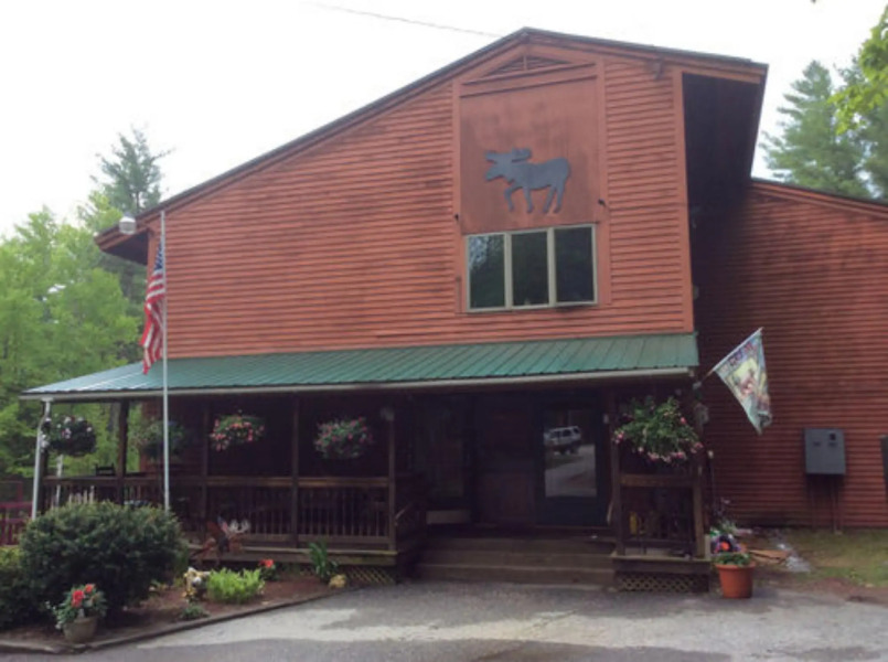 Evergreen Valley Inn by Coolvacay